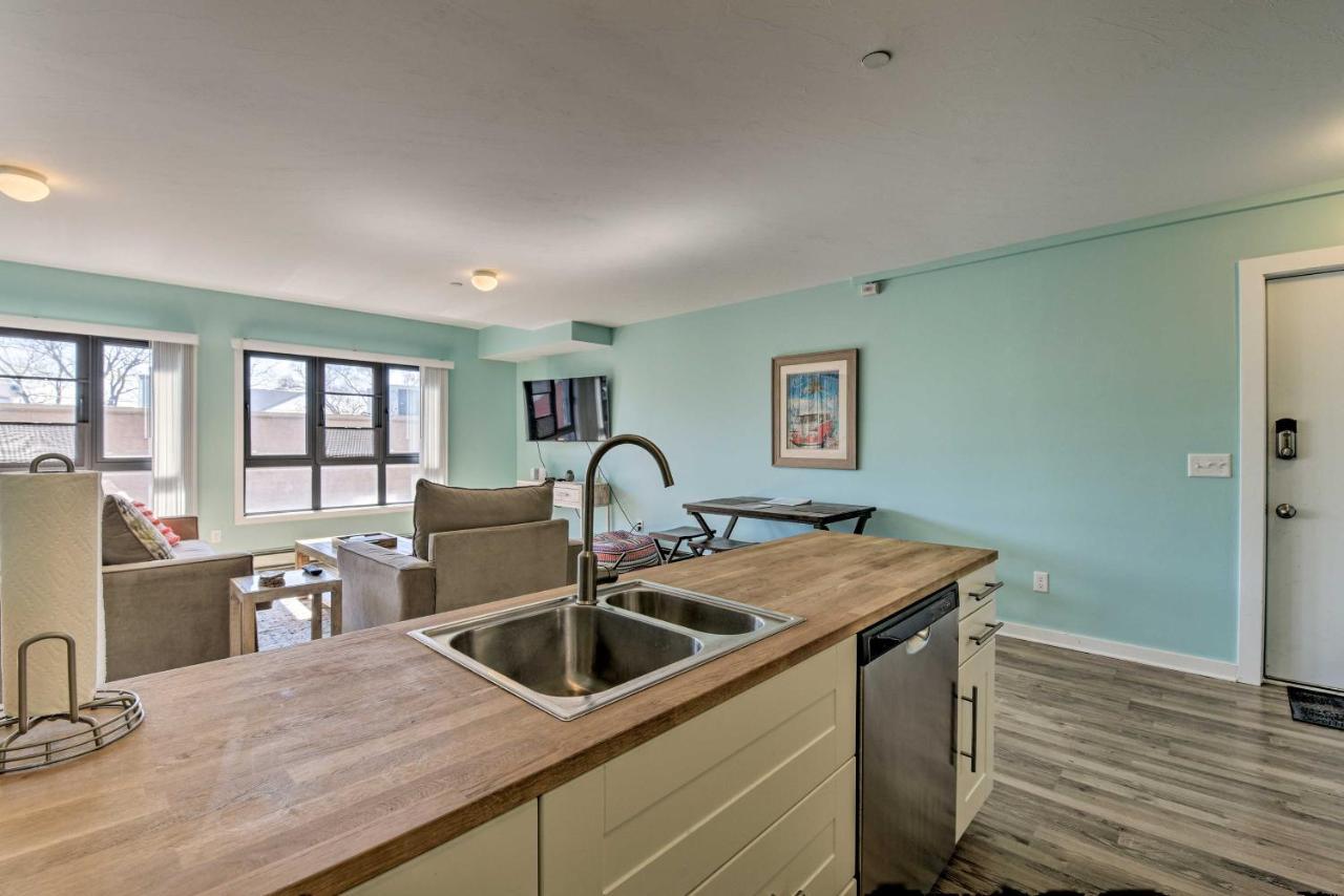 Downtown Saugatuck Condo, Near Oval Beach! Экстерьер фото