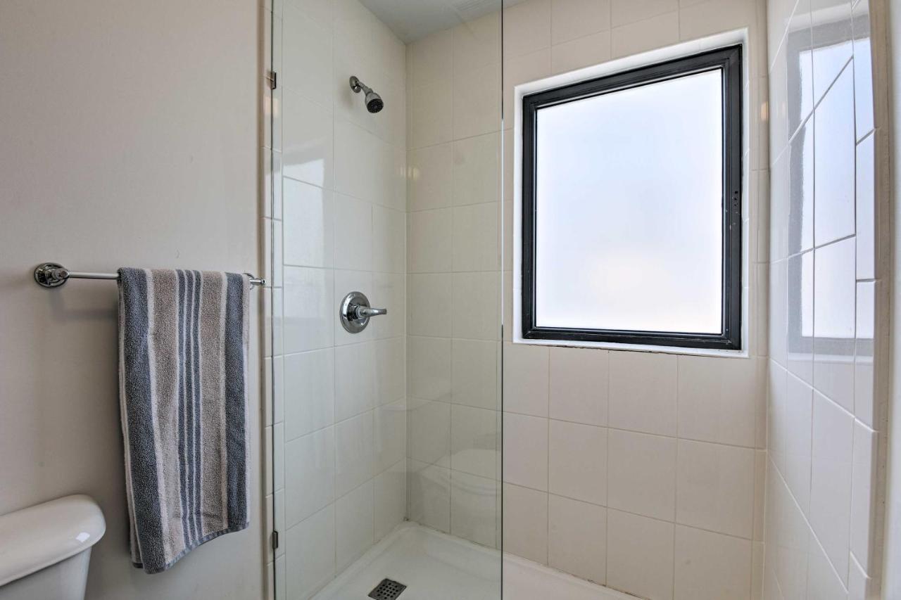 Downtown Saugatuck Condo, Near Oval Beach! Экстерьер фото